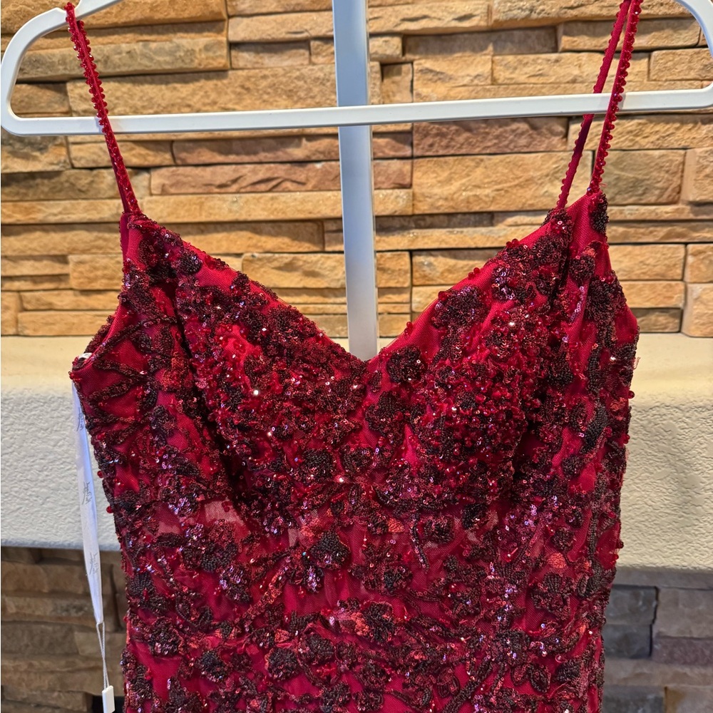 Mac Duggal Red Sequined Illusion Corset Trumpet Gown Size 4 - Picture 9 of 15